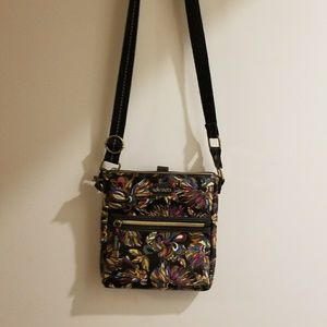 Crossbody Sak Roots,  Water resistant Purse